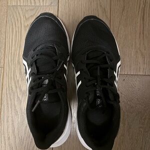 ASICS Women's Jolt 4 Athletic Shoes Size 8.5 Wide, Black/White